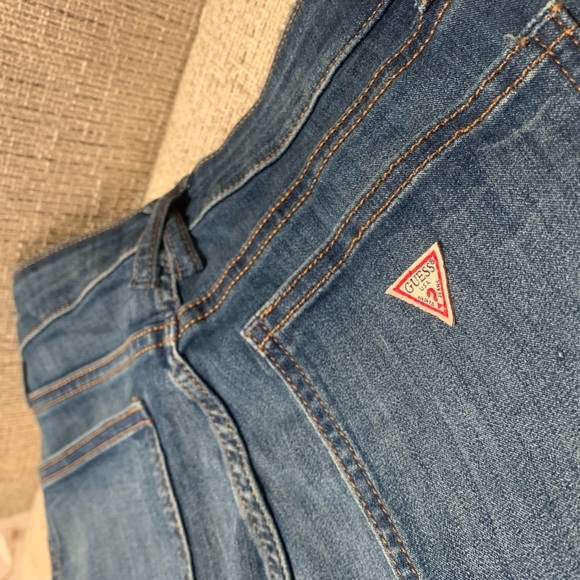 NWT Guess Midrise bootcut jeans size US26 - Picture 3 of 6